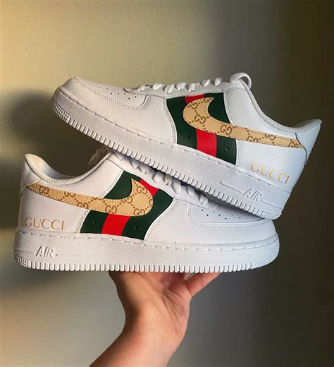 scarpe nike gucci